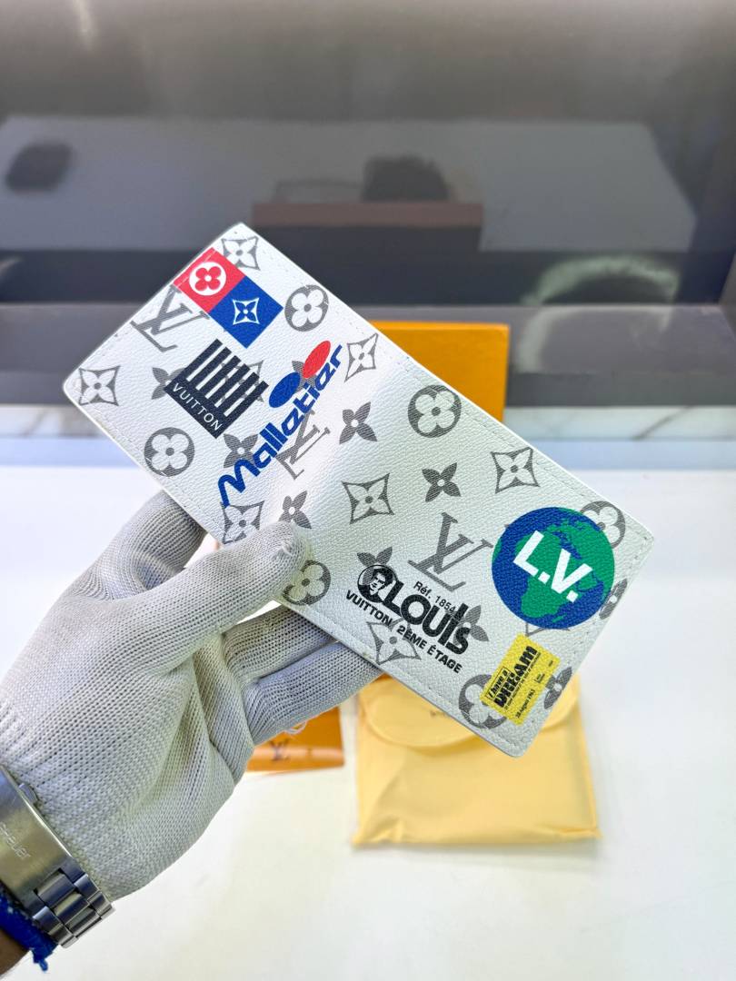 Lv_Loui_ White &Black Belt & Wallet Combo Fa 1119