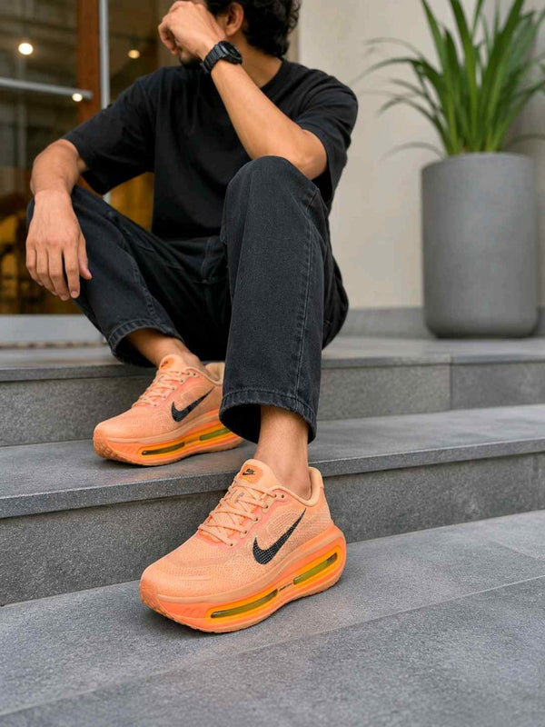 Nike Vomero Premium Orange 2672