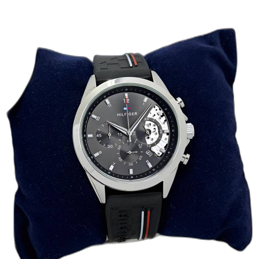 Tommy Hilfiger Baker