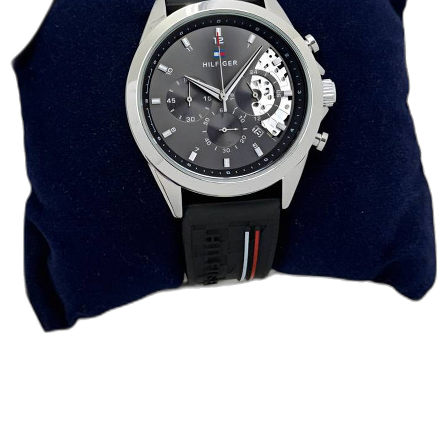 Tommy Hilfiger Baker