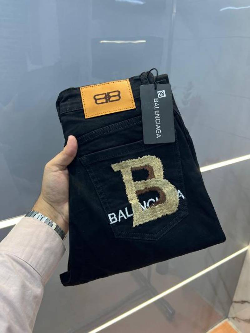 Balenciaga a Black Imported Lycra Slim Fit Ankle Lenght Denim with Embroidered Logo Sale Offer 3057