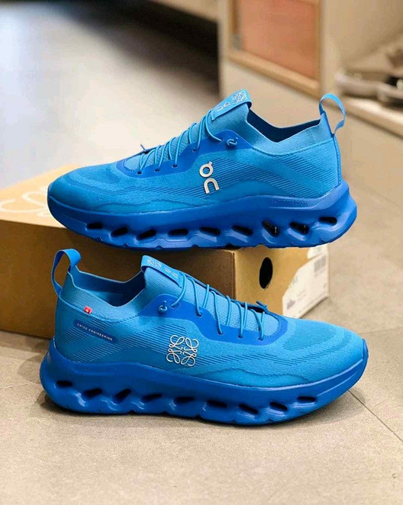 Loewe X On Cloudtilt Electric Blue