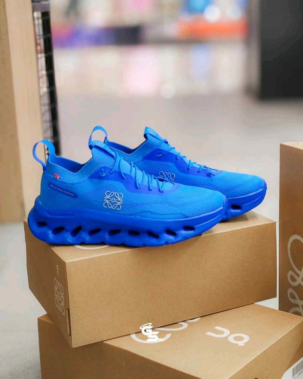 Loewe X On Cloudtilt Electric Blue