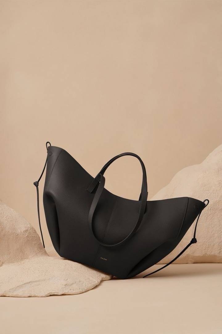Polenne Cyme Black Tote Large Size Premium With Dust Cover Packaging