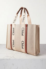 CHLOE Medium Woody Tote Bag With Dust Bag (White - 397)