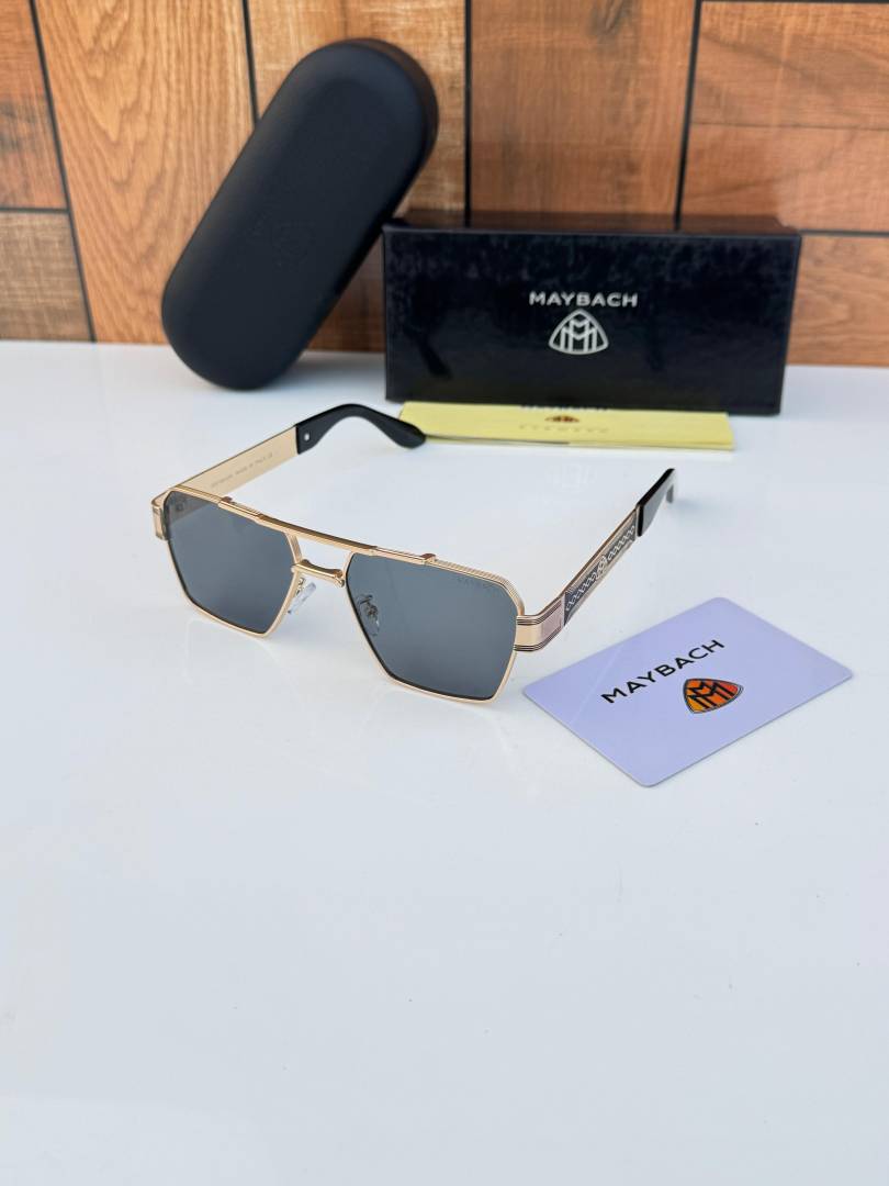 Maybach7345_gold_black