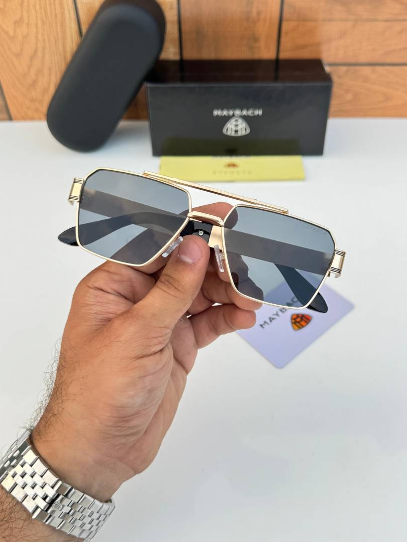 Maybach7345_gold_black