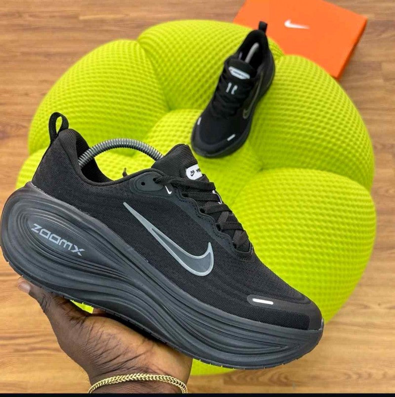 Nike Zoom Vomero Plus Black