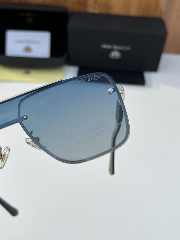 Maybach_22398_silver_blue