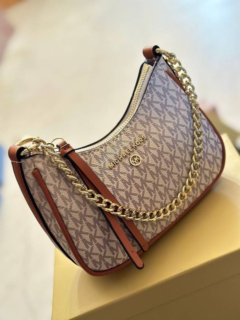 Michael Kors_Moon_Charm_ShoulderBag_With_OriginalBox_DustCover