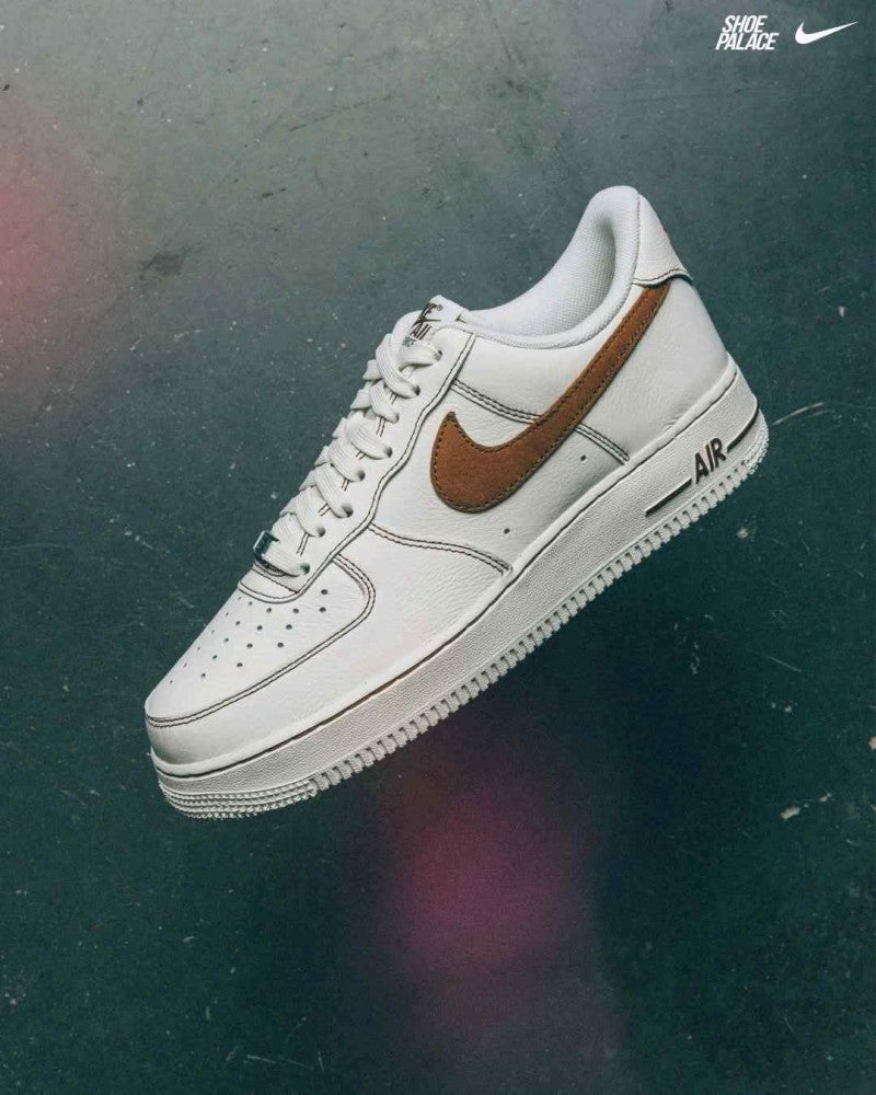 Nike AirForce 1 Low IvorySaddle Brown