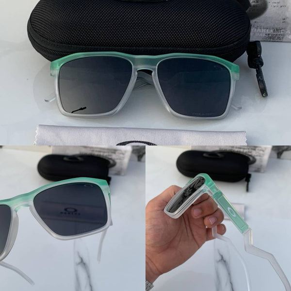 Oakley_83116_green