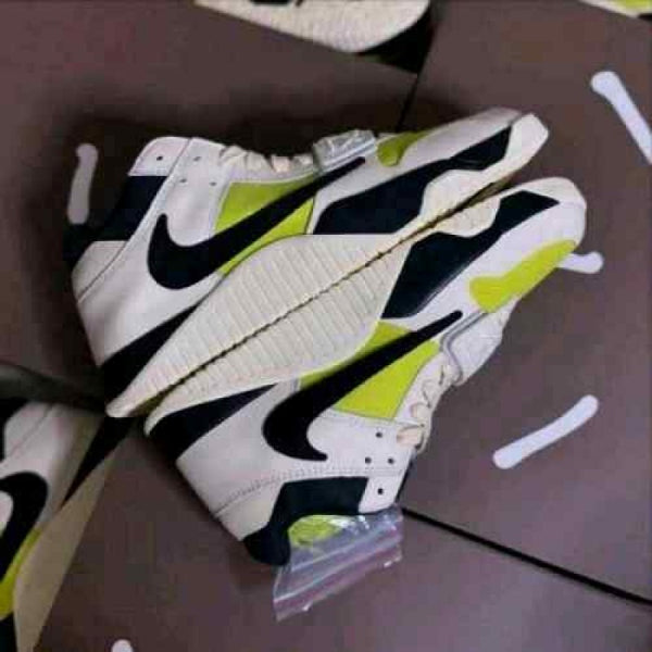 Travis Scott X Jordan Jumpman Jack Trainer Bright Cactus