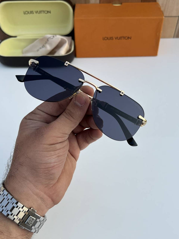 Louis Vuitton_3151_gold_black
