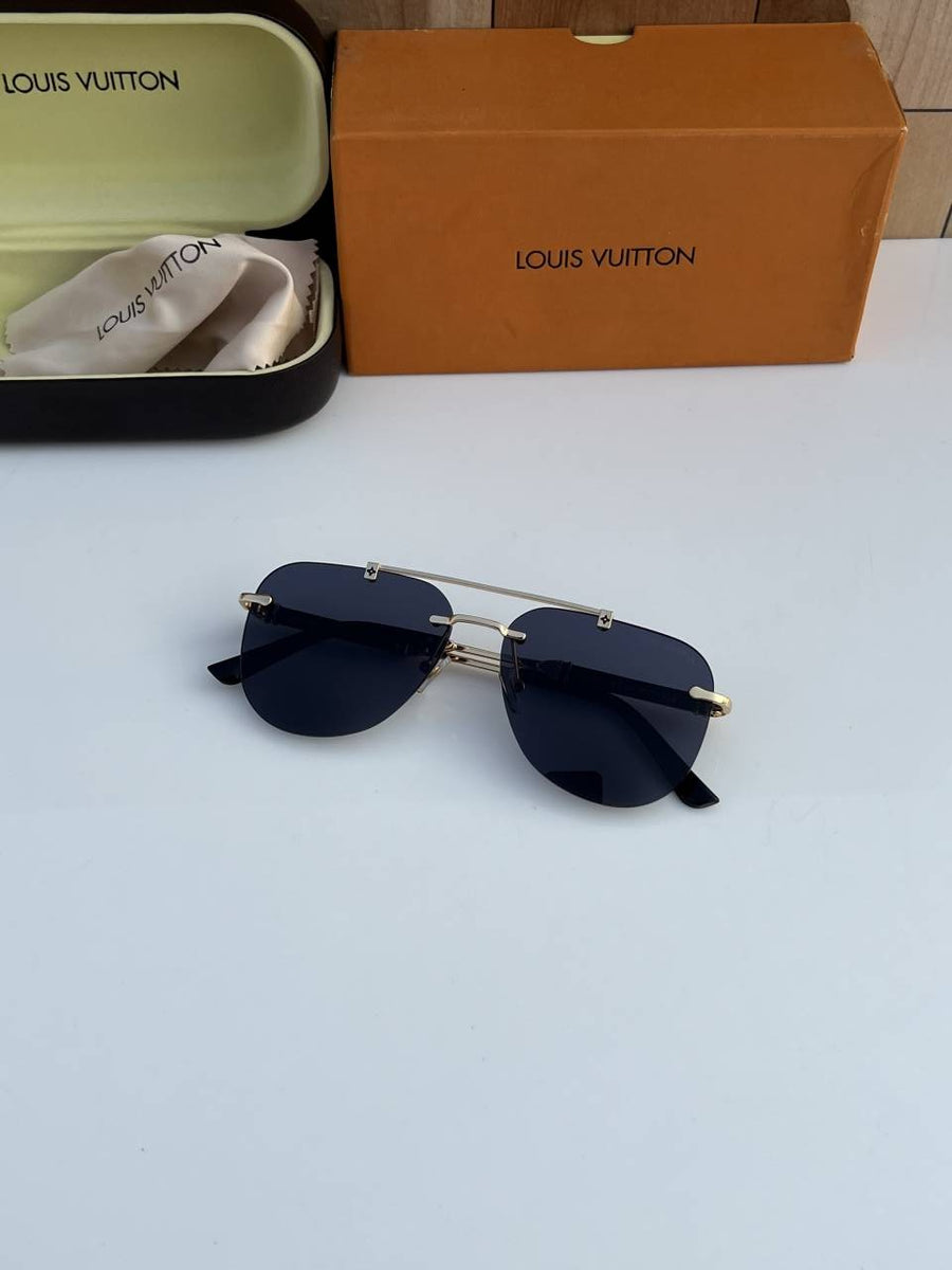 Louis Vuitton_3151_gold_black