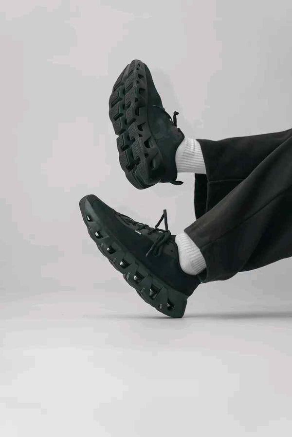 Kith x On Cloud K-Tech 1 Black