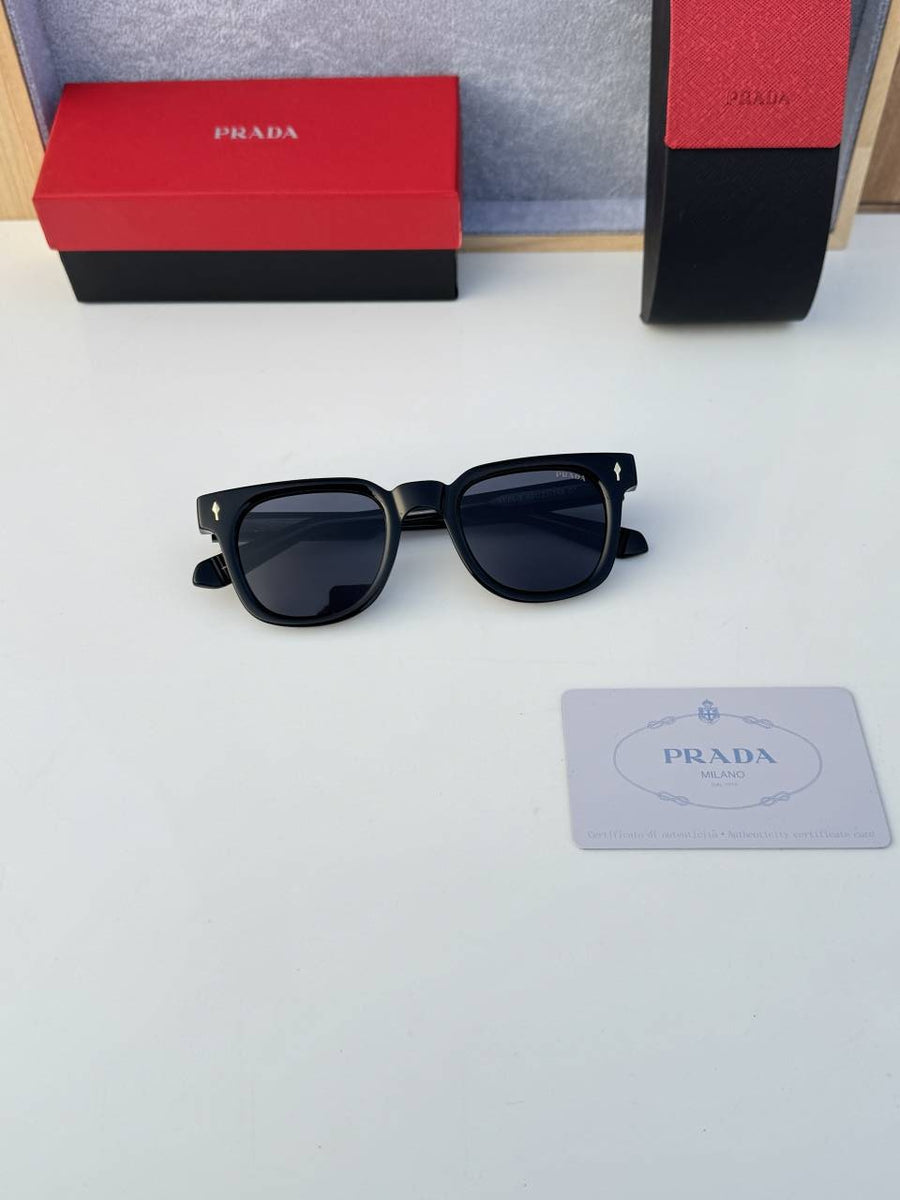Prada_663_black