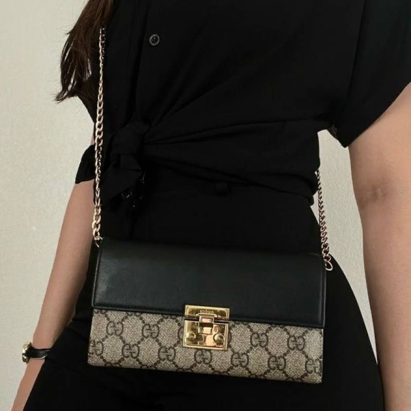 Gucci_72_Padlock_Chainwallet_With_OriginalBox_DustCover