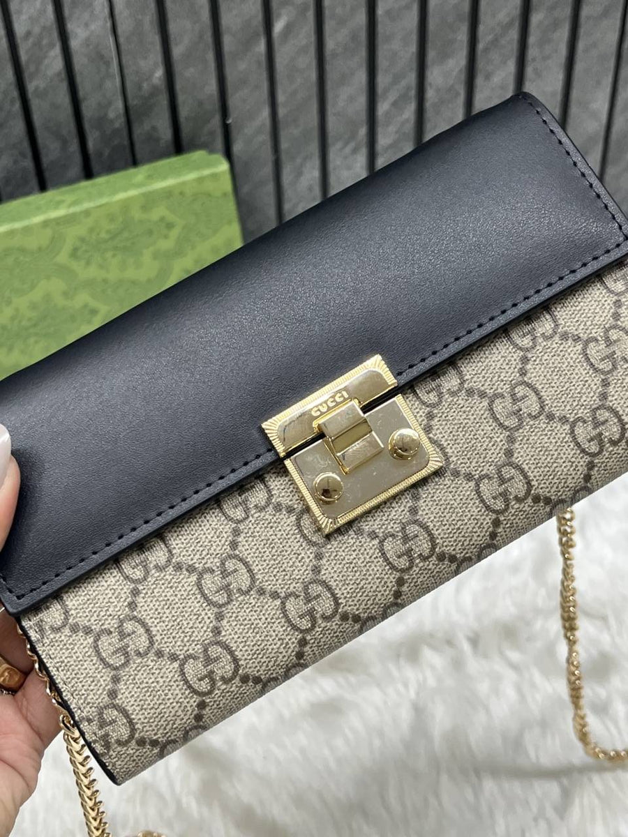 Gucci_72_Padlock_Chainwallet_With_OriginalBox_DustCover