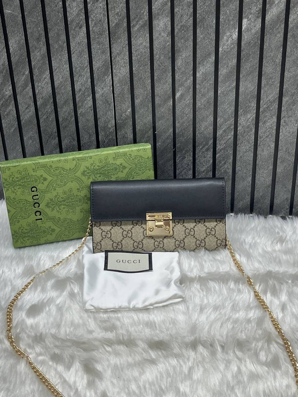 Gucci_72_Padlock_Chainwallet_With_OriginalBox_DustCover