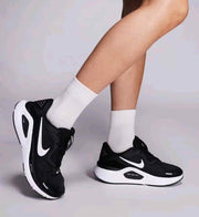 Nike Running Structure 26 trainers in black and white