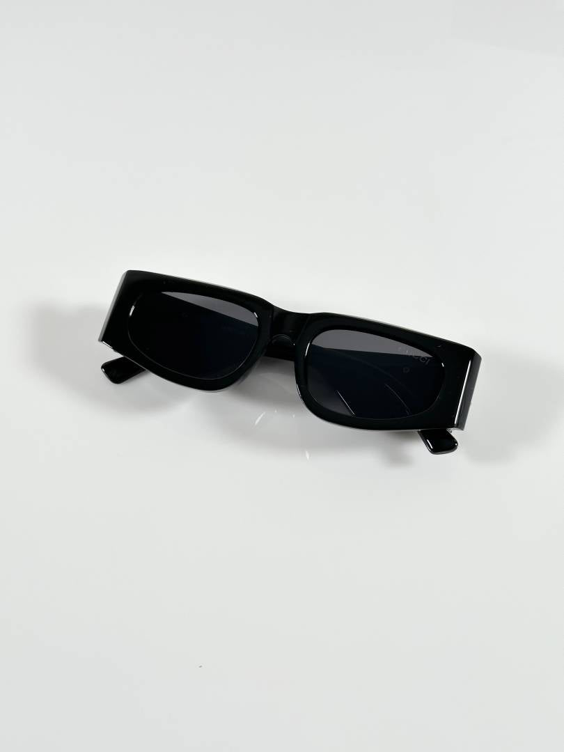 Gucci_WMNS_8999_Black