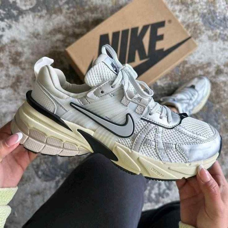Nike V2k Run Metallica Sliver 1858