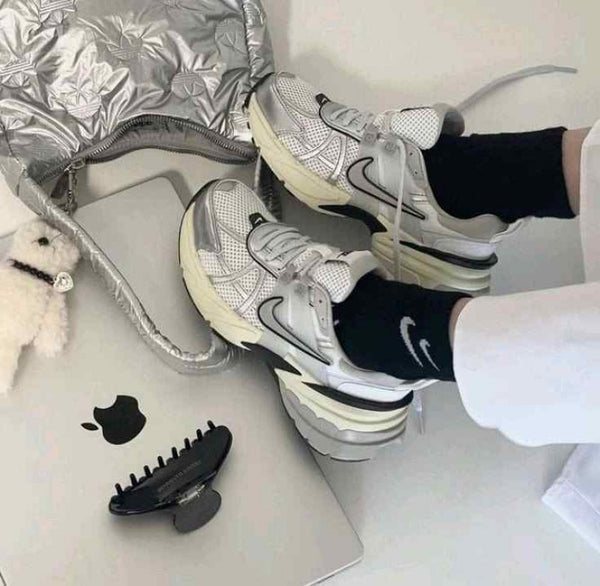 Nike V2k Run Metallica Sliver 1858