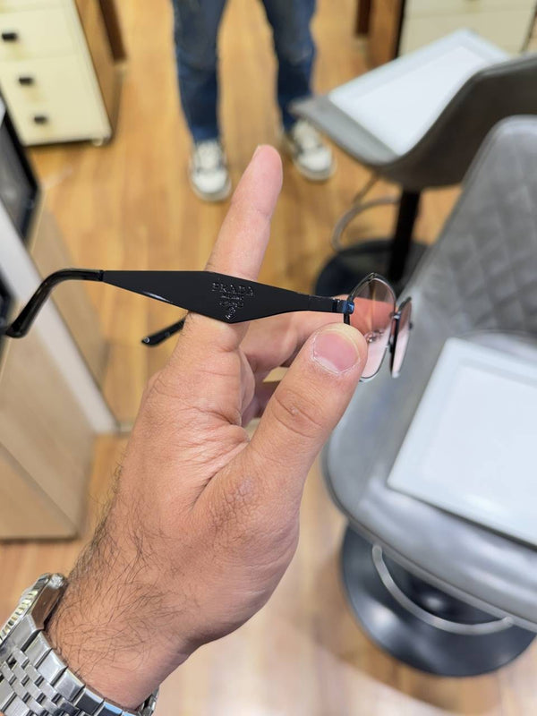 Prada 25073 black pink