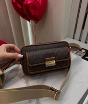 Michael Kors_Bradshaw_Camera_With_DustCover