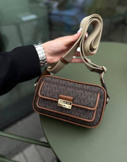 Michael Kors_Bradshaw_Camera_With_DustCover