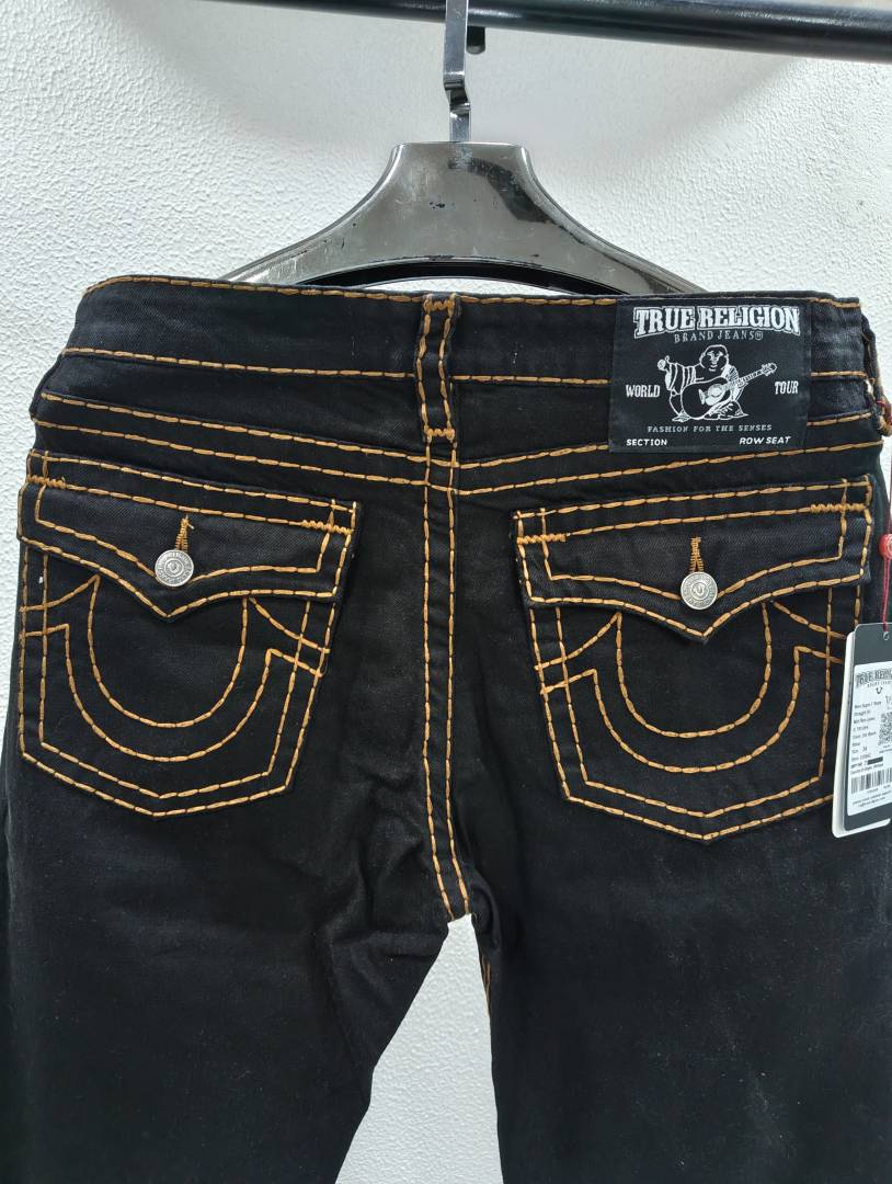TRUE RELIGION IMPORTED STORE ARTICLE JEANS