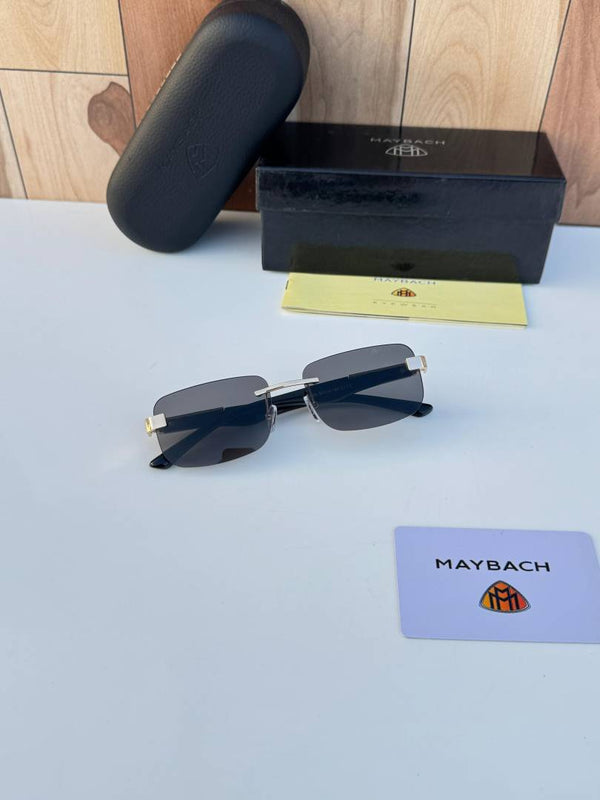 Maybach_1030_gold_black