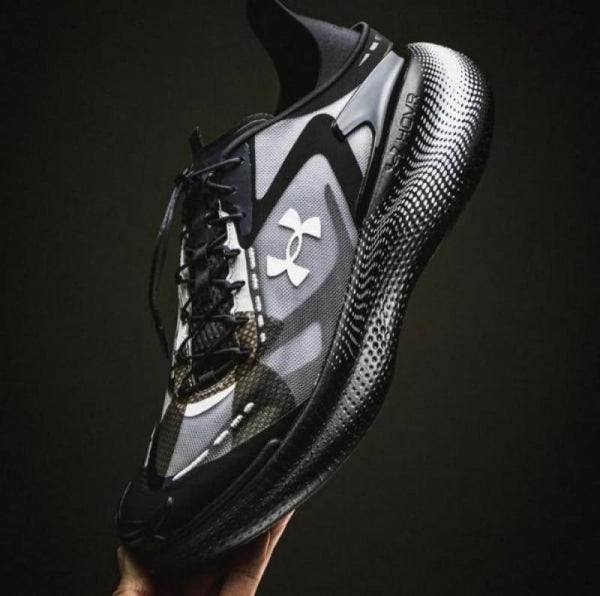 Under Armouur Hovr Echo Slipspeed Black white