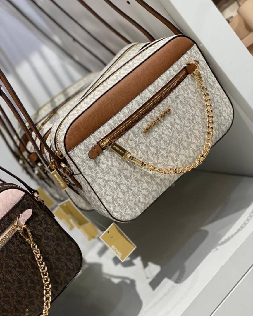Michael Kors_FrontZip_Camera_Crossbody_With_OriginalBox_DustCover