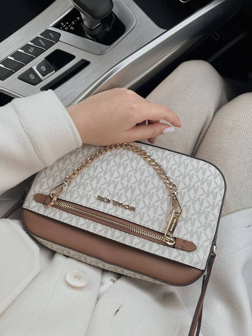 Michael Kors_FrontZip_Camera_Crossbody_With_OriginalBox_DustCover