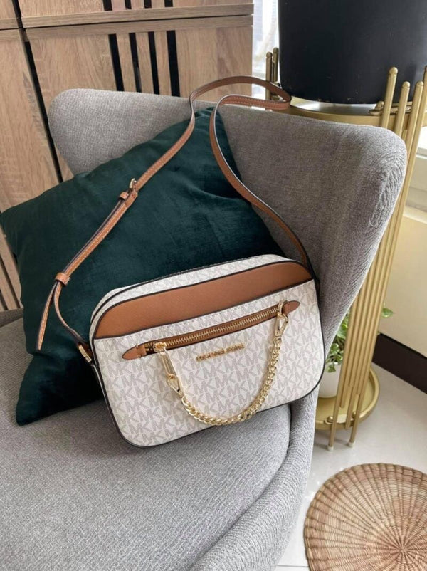 Michael Kors_FrontZip_Camera_Crossbody_With_OriginalBox_DustCover