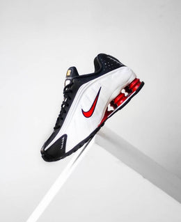 Nike Shox R4 Platinum Tint University Red