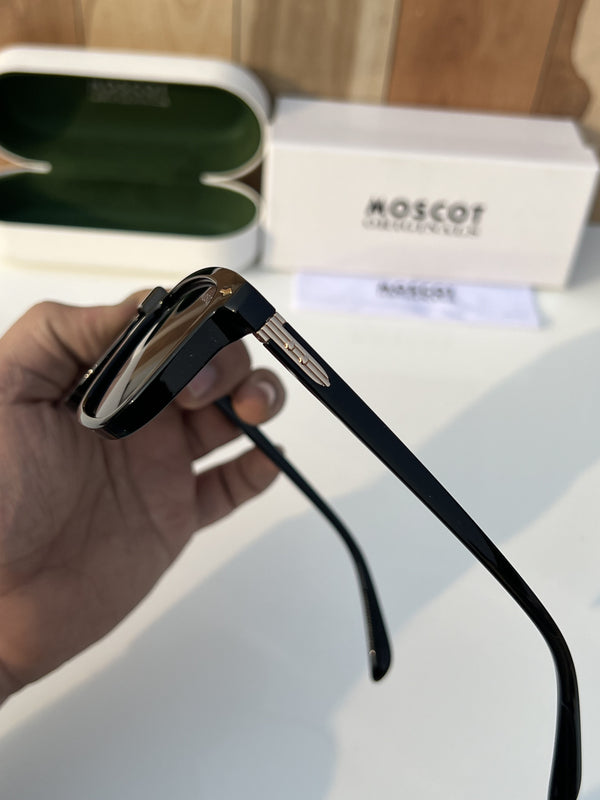 Moscot_98122_glossy_black