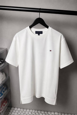 Tommy_ Hilfige_r Premium Round Neck T-Shirt with OG Box Packaging 1575 Sale VS1000