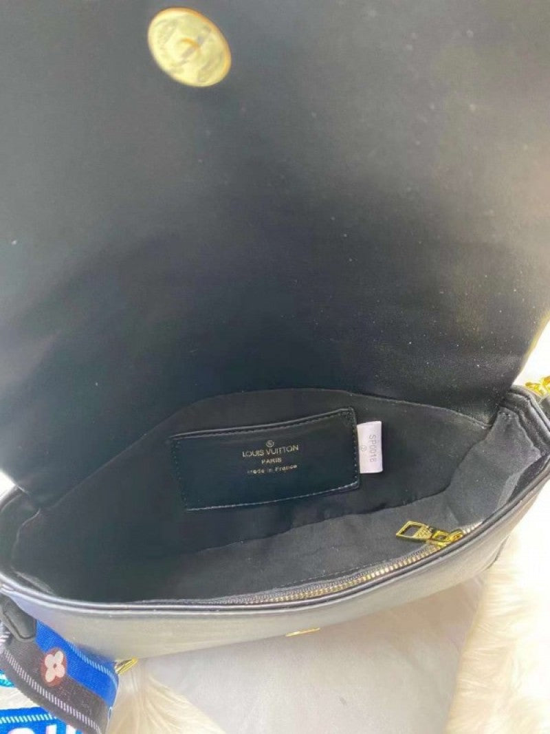 Louis Vuitton_LV M81400 Bubblegram On Strap With OG Box & Dust Bag (Black - 637)