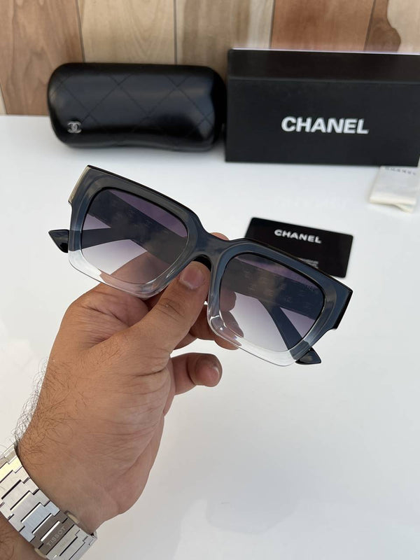 Chanel_1326_black_white