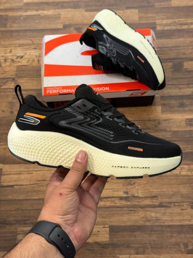 skecher Go Run Arch Fit Ride 11 black Yellow