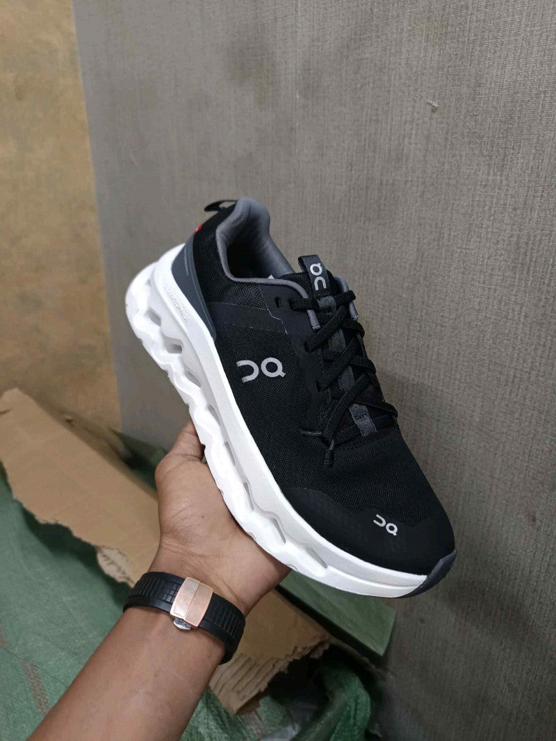 On Cloud Running Tilt Black White 383