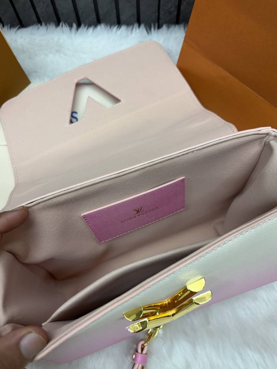 Louis Vuitton_Twist_Mm_Pink_Shoulder_Bag_With_OriginAuldouble_Box_Packing
