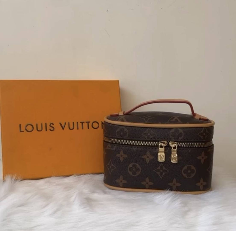 Louis Vuitton_Small_Vanity_With_Box
