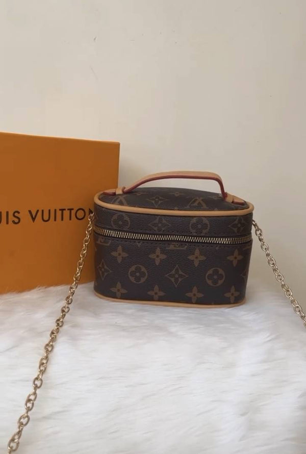 Louis Vuitton_Small_Vanity_With_Box