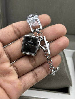 Chanel WATCH 147