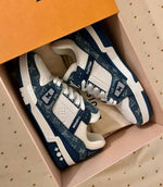 Louis Vuitton trainer denim blue with all accessories