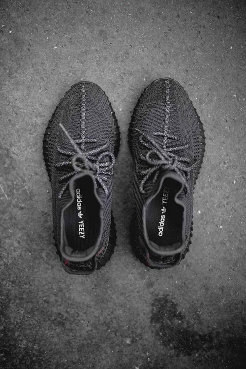 Yeezy 350 V2 Full Reflective with all accessories 600